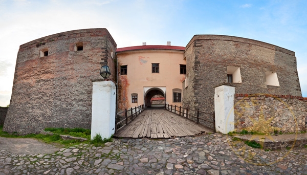 Золочевский замок во Львое - Украина