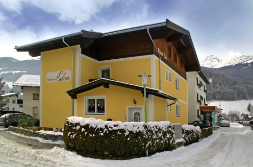 Горнолыжный курорт - отель - вид с улицы - Австрия