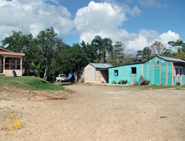 Поселение местных жителей - Доминикана