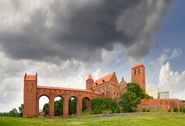 Замок в Квидзыне - один из двух замков - Польша