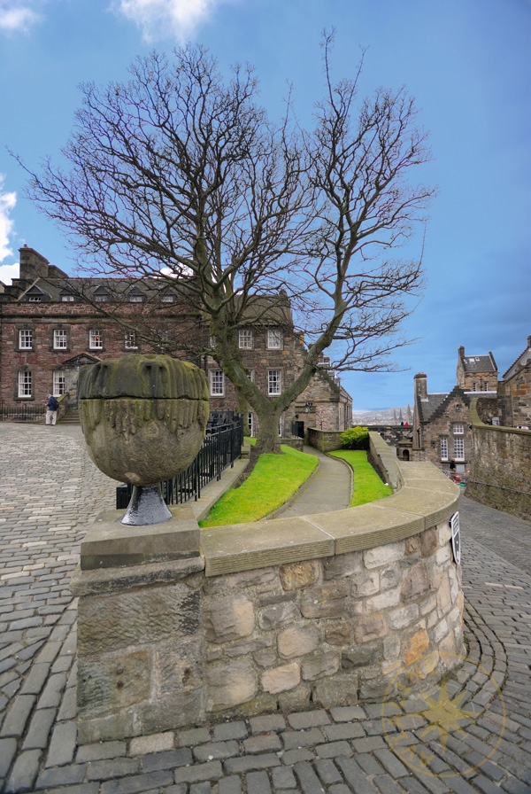 Эдинбург - дорога к замку - Великобритания