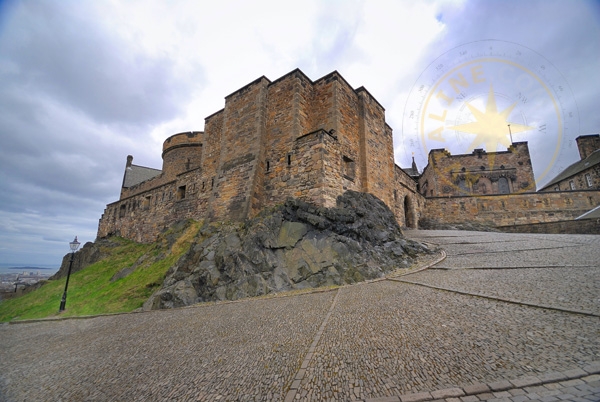 Стены замка в Эдинбурге - Великобритания